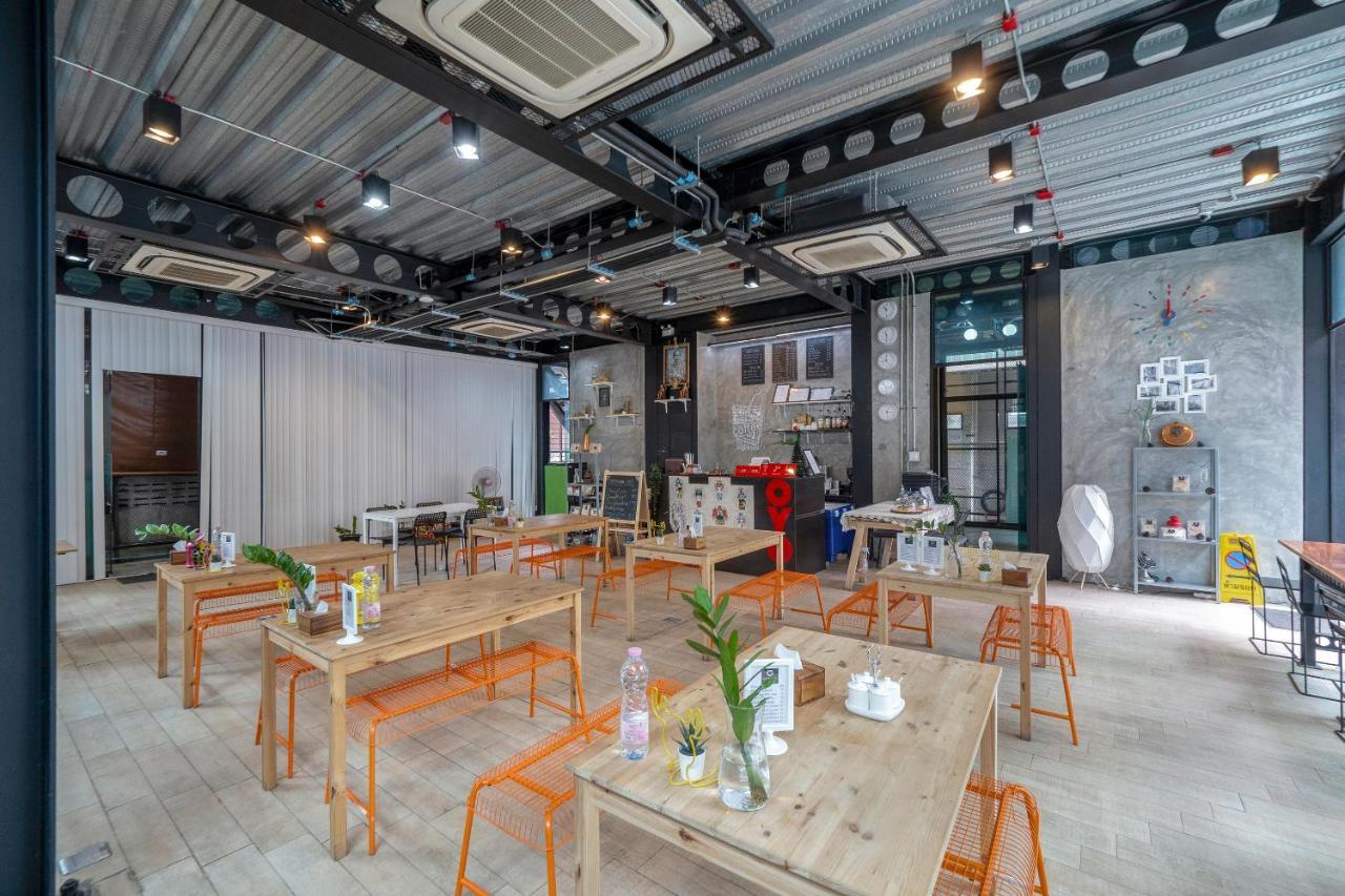 Oyo 1084 Guyasuka Ratchada Hotell Bangkok Eksteriør bilde
