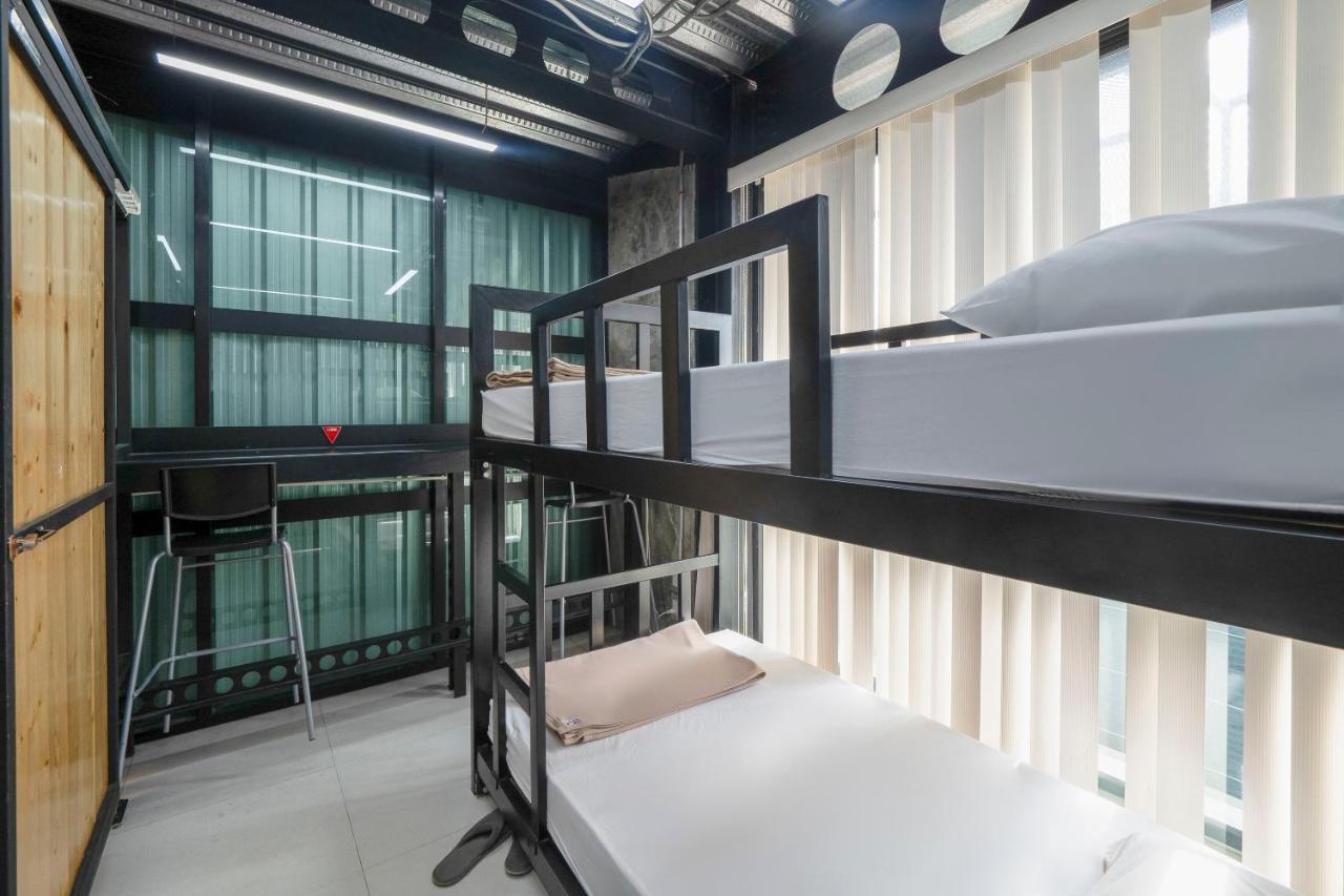 Oyo 1084 Guyasuka Ratchada Hotell Bangkok Eksteriør bilde