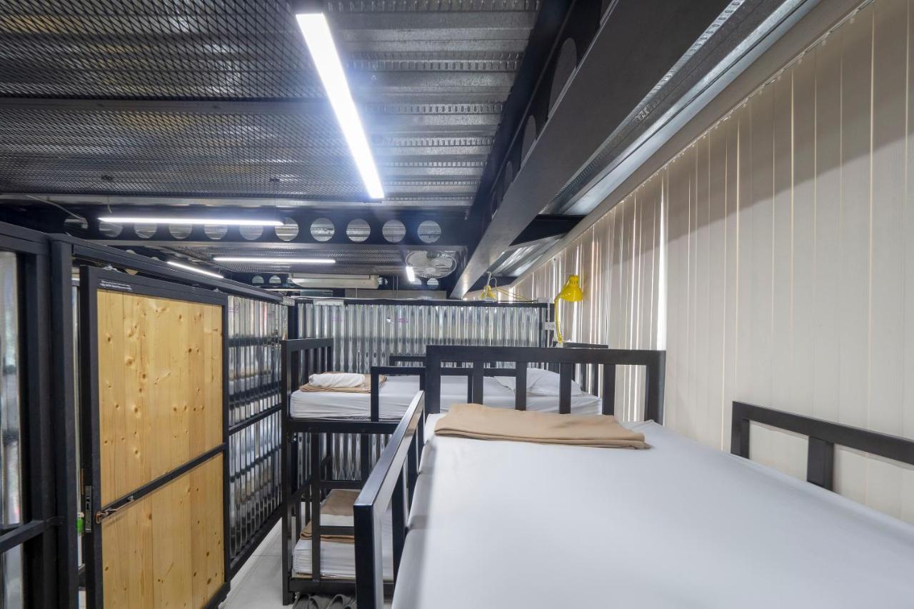 Oyo 1084 Guyasuka Ratchada Hotell Bangkok Eksteriør bilde