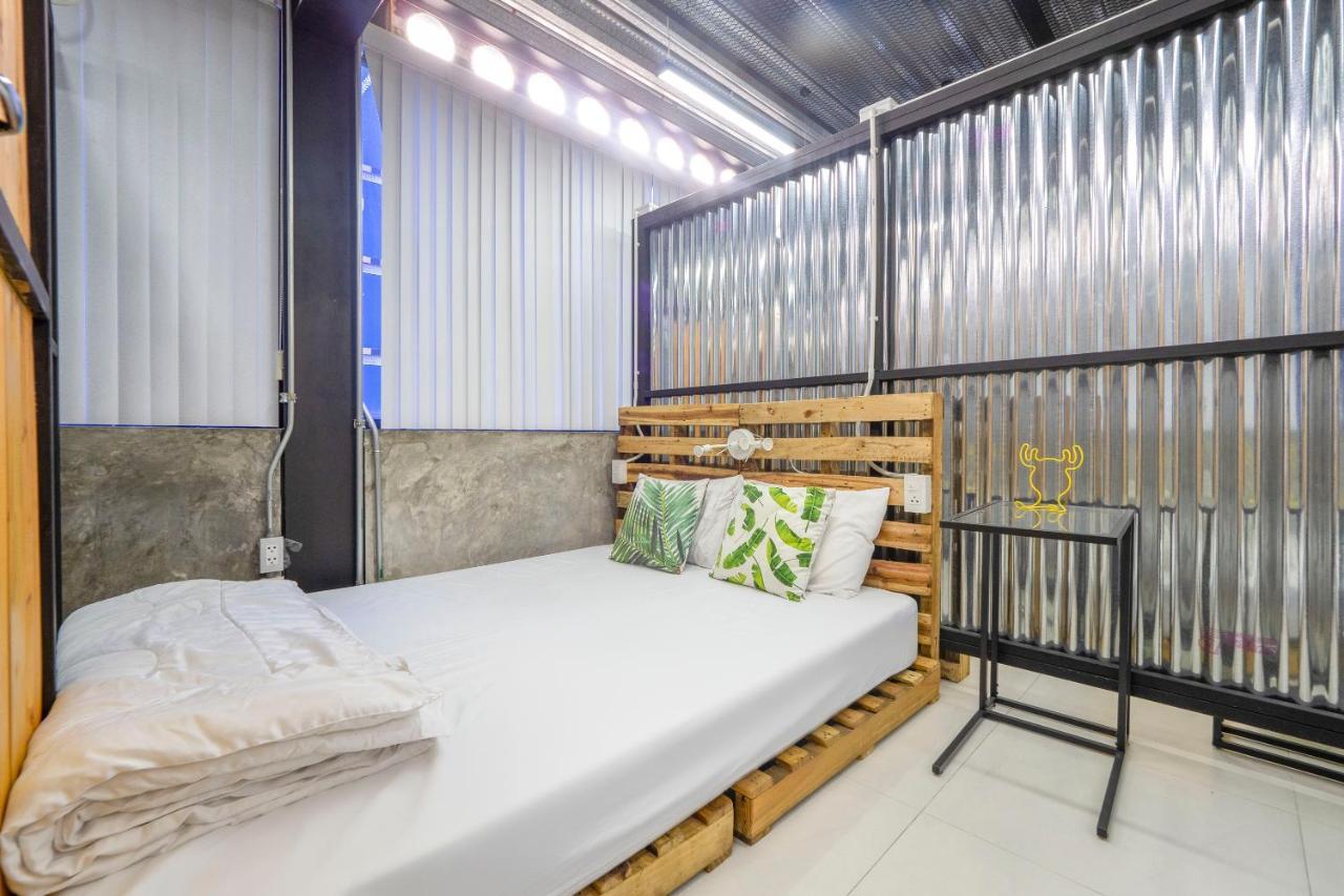 Oyo 1084 Guyasuka Ratchada Hotell Bangkok Eksteriør bilde