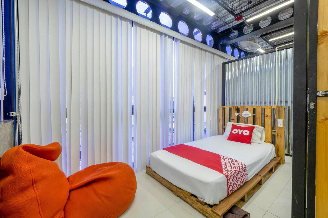 Oyo 1084 Guyasuka Ratchada Hotell Bangkok Eksteriør bilde