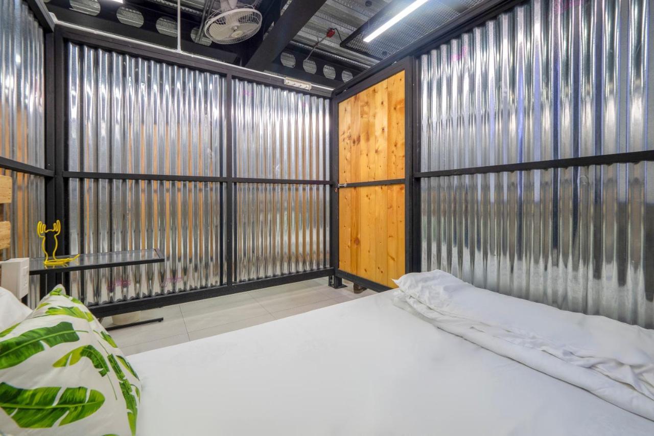 Oyo 1084 Guyasuka Ratchada Hotell Bangkok Eksteriør bilde
