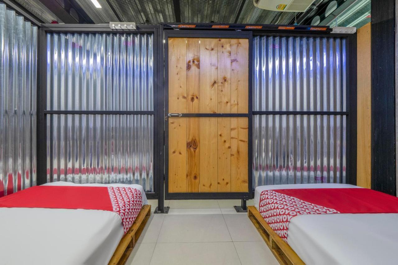 Oyo 1084 Guyasuka Ratchada Hotell Bangkok Eksteriør bilde