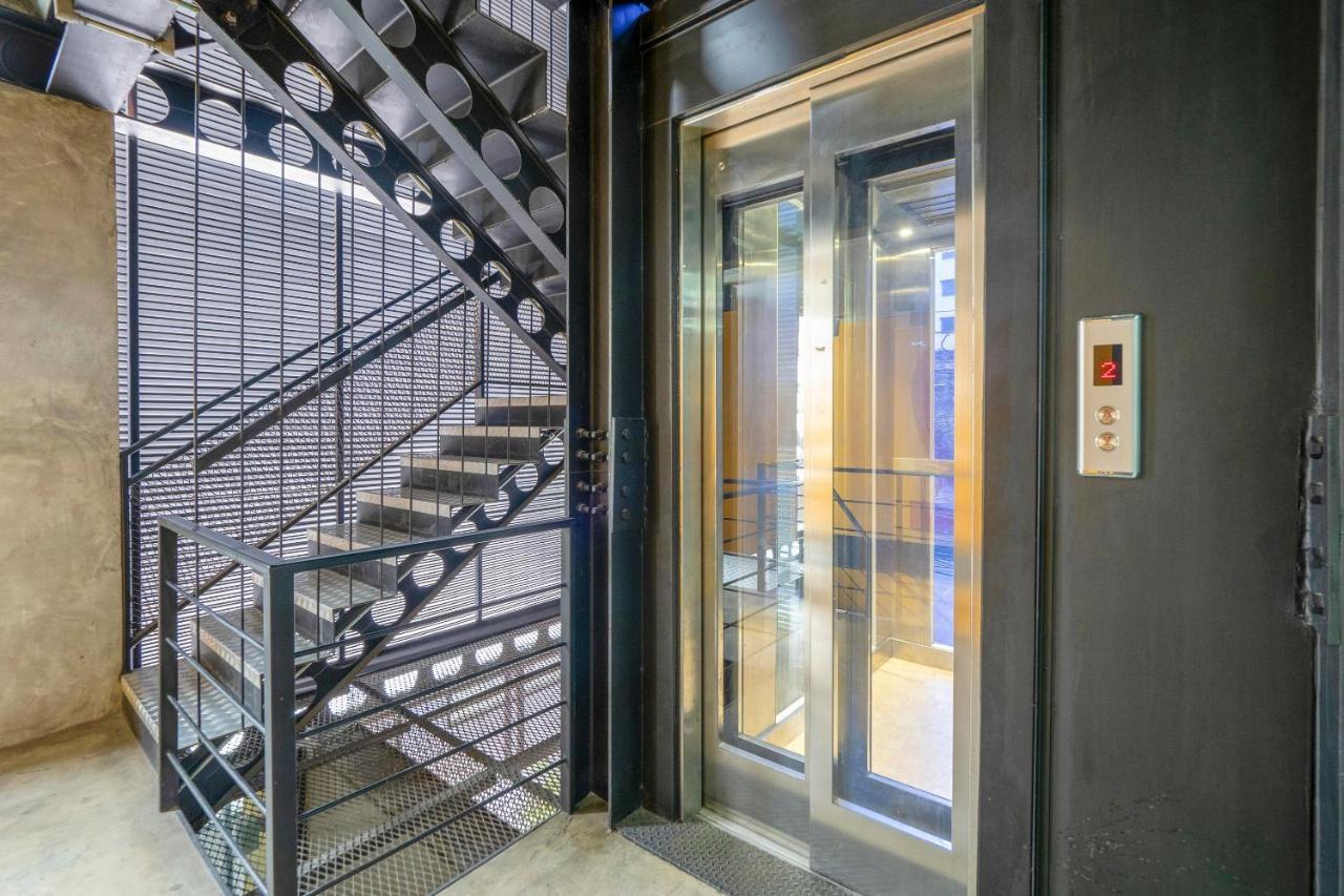 Oyo 1084 Guyasuka Ratchada Hotell Bangkok Eksteriør bilde