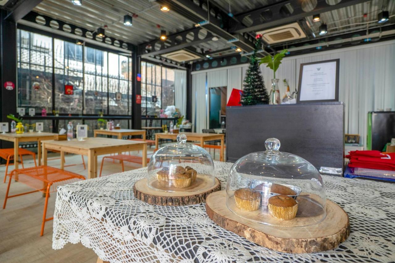 Oyo 1084 Guyasuka Ratchada Hotell Bangkok Eksteriør bilde